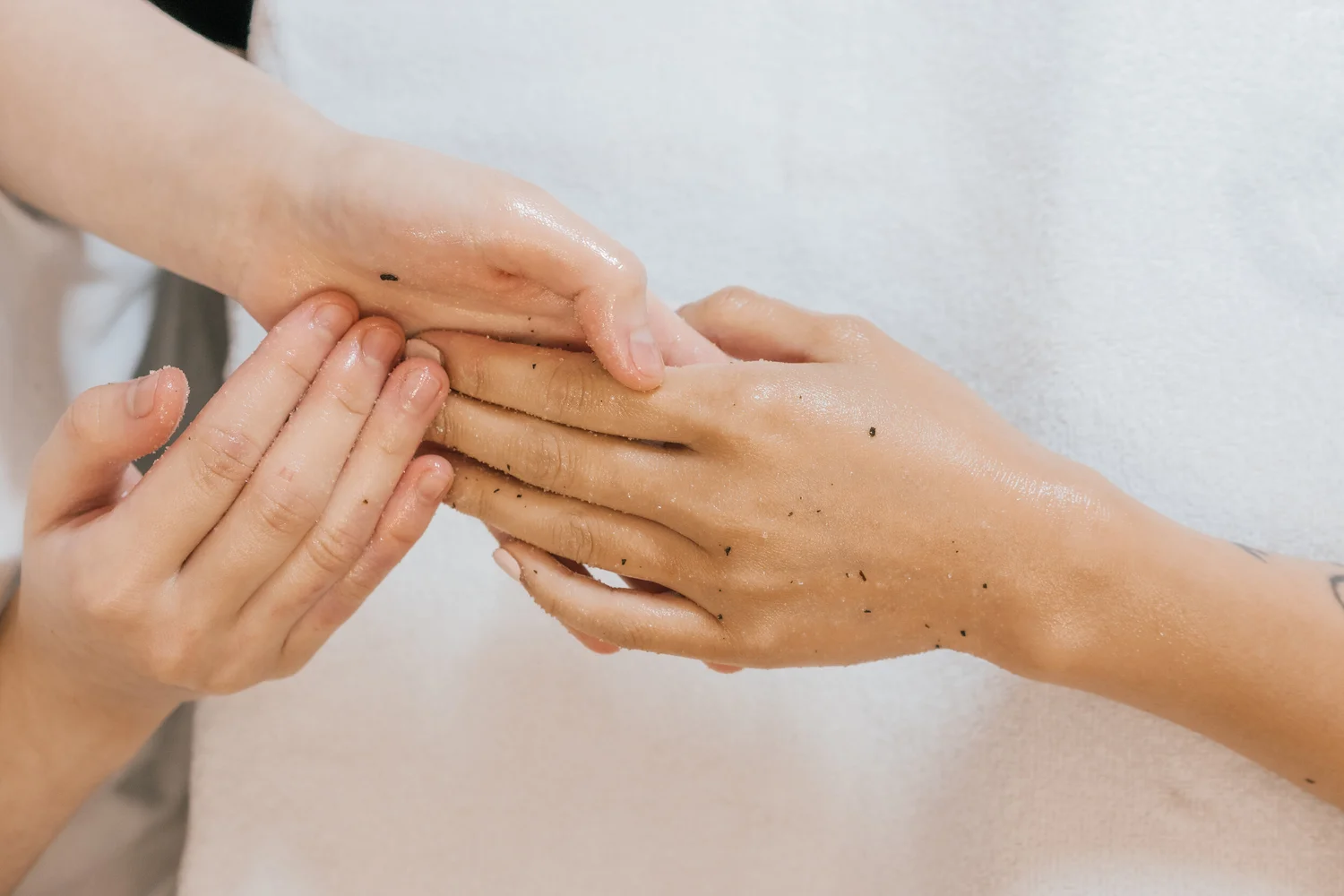 Smooth skin after waxing at Liveo